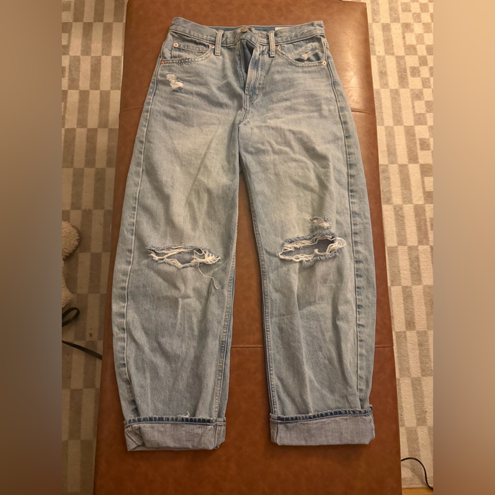 GAP Relaxed Fit Ripped Jeans - Light Blue